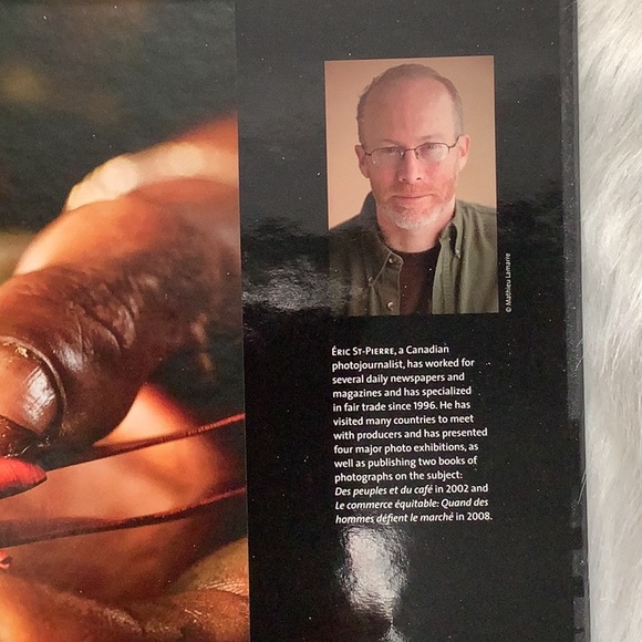 Coffee Table Edition “Fair Trade~A Human Journey” - Picture 4 of 6